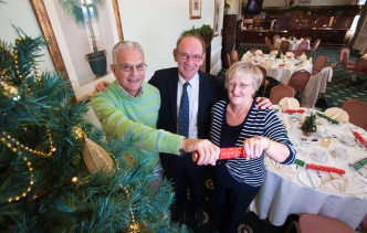 Peter Jordan, General Manager, Eastwood Park with prizewinners Mr & Mrs Michael Garett